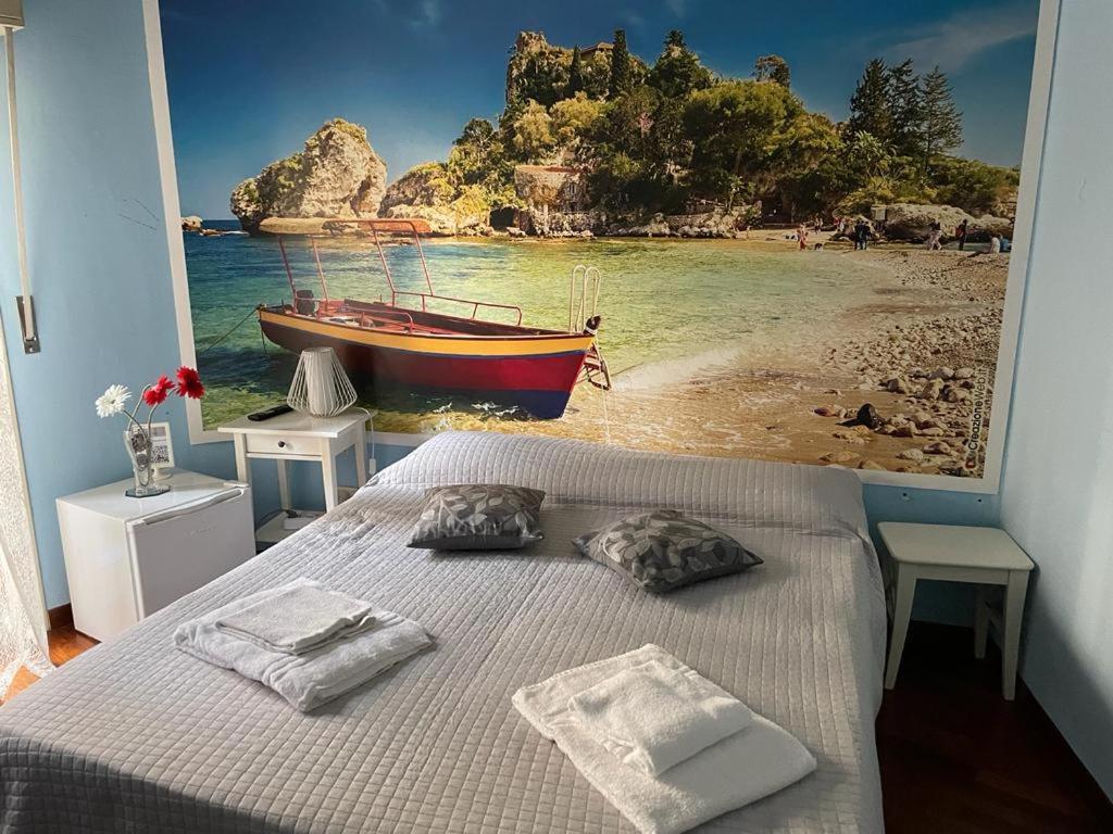 Locami Holiday&Rooms Suite Jolanda Catane Extérieur photo