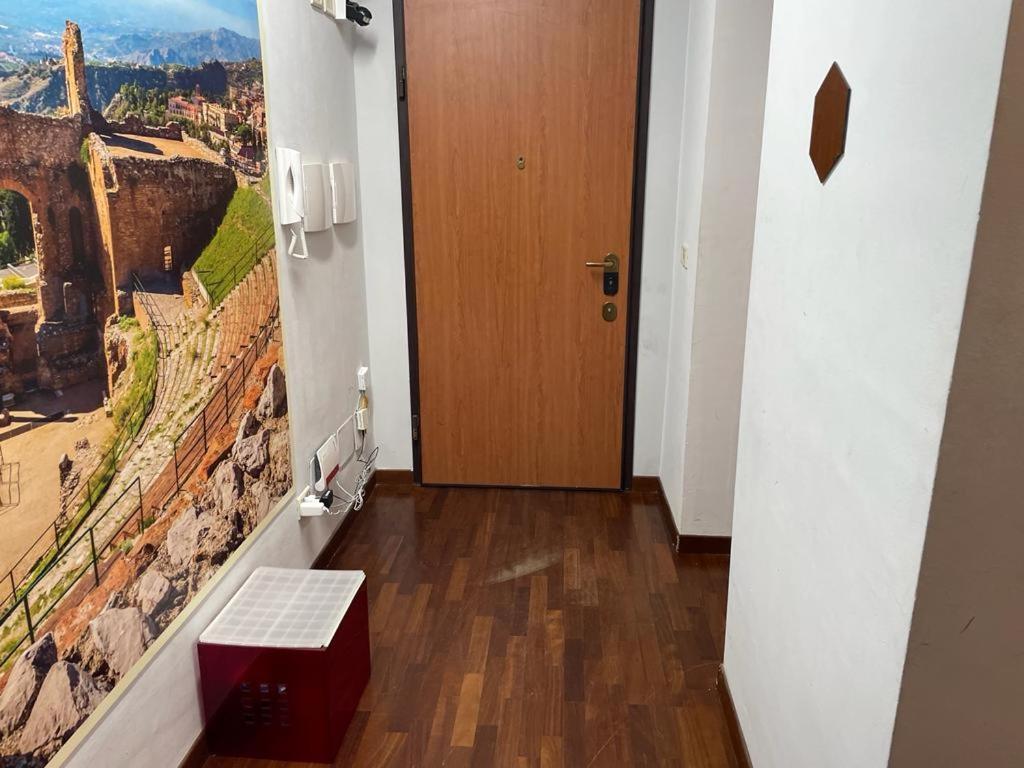 Locami Holiday&Rooms Suite Jolanda Catane Extérieur photo