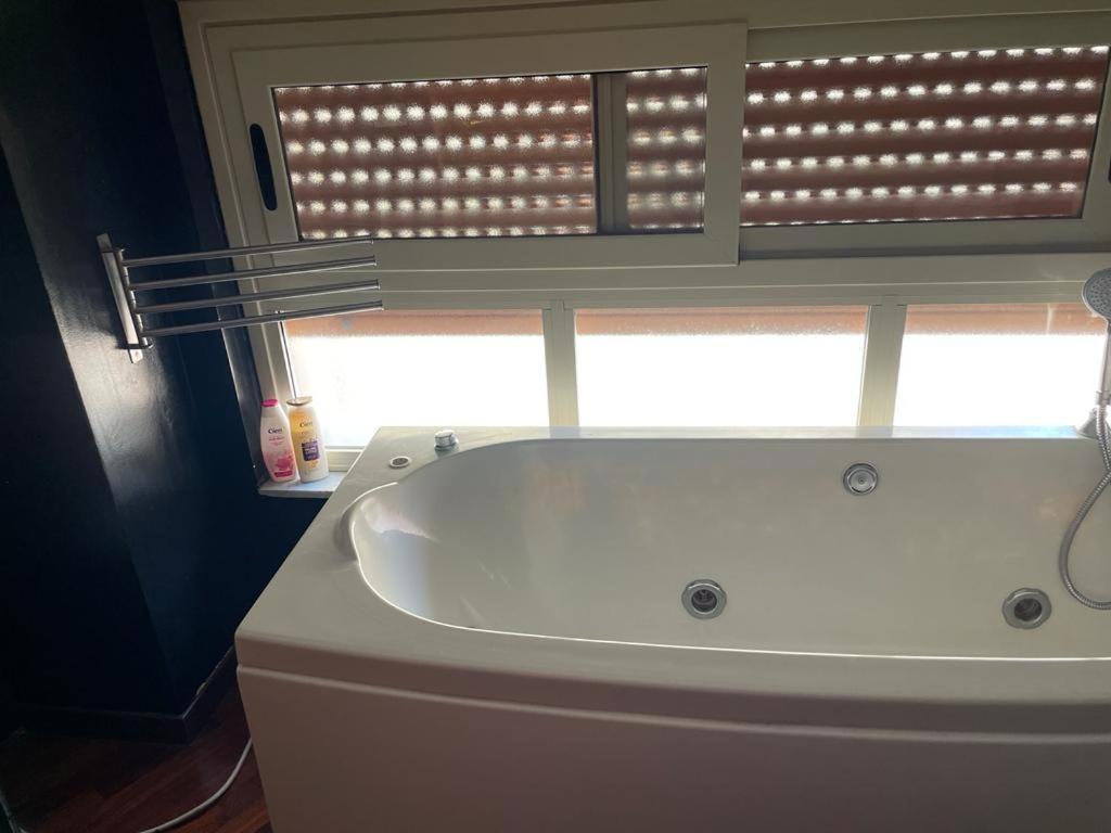 Locami Holiday&Rooms Suite Jolanda Catane Extérieur photo